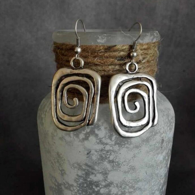 Retro Silver Twisted Earrings