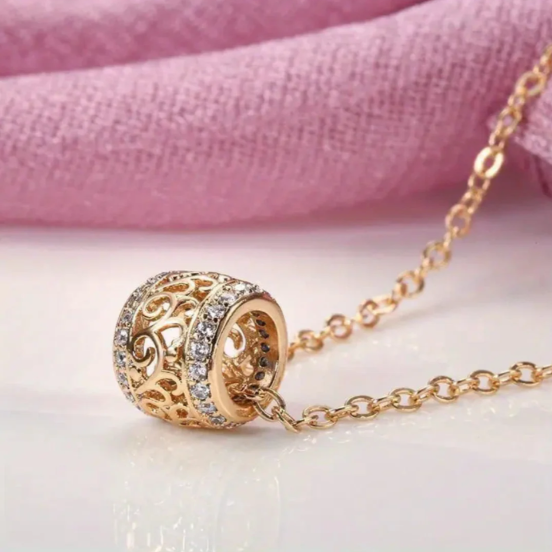 Shiny and Sophisticated Gold Necklace