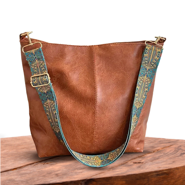 Chelsey's Classic Leather Shoulder Bag with Vintage Charm