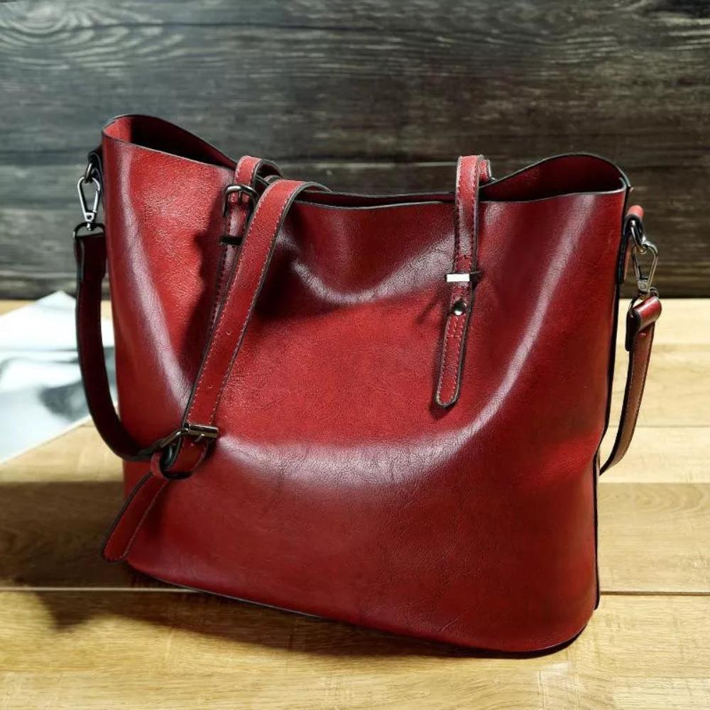 Nicole's Top Pick | Classic Vintage Shoulder Bag