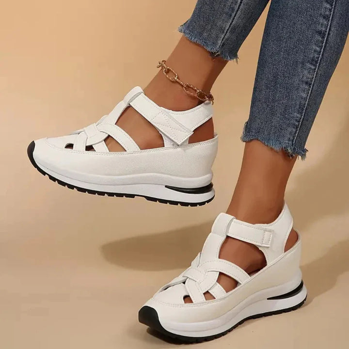 AVETA ORTHOPEDIC SANDALS