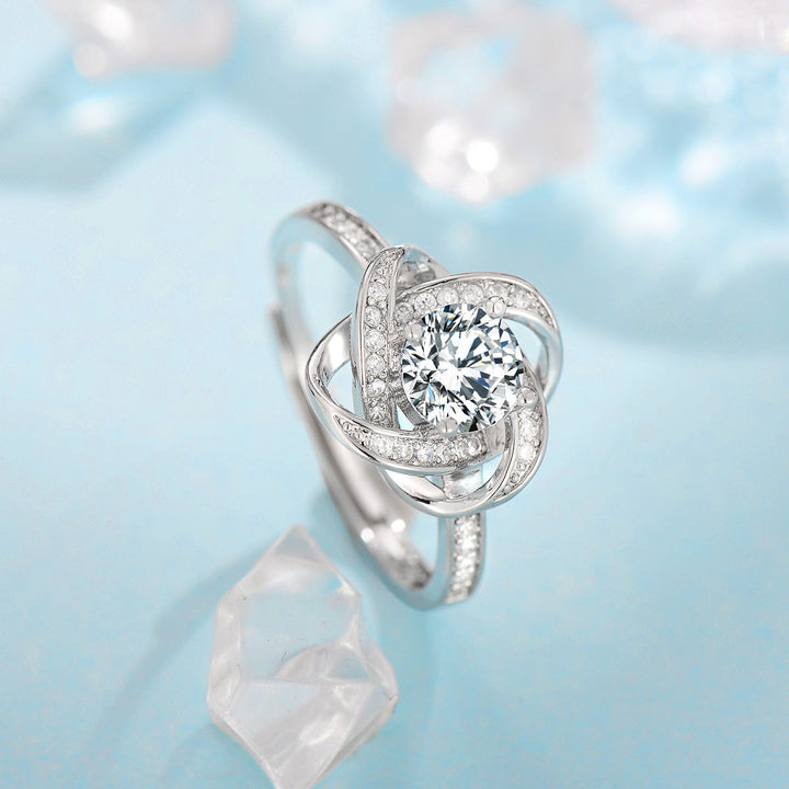 White Gold Frosted Flower Klee Knot Jewelry Set