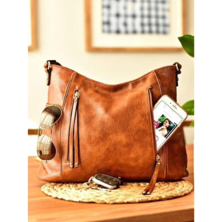 Georgia's Classic Charm | Vintage Shoulder Bag