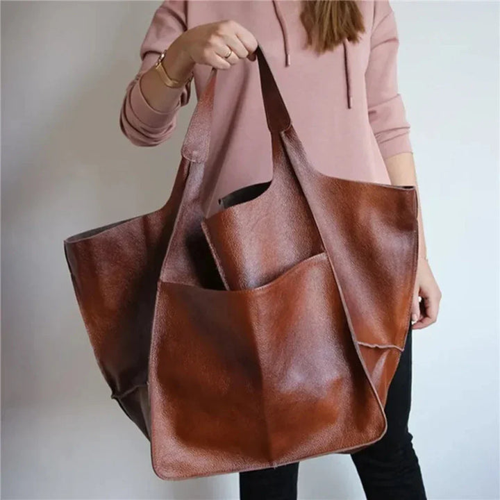 Laura's Classic Charm | Vintage Handbag