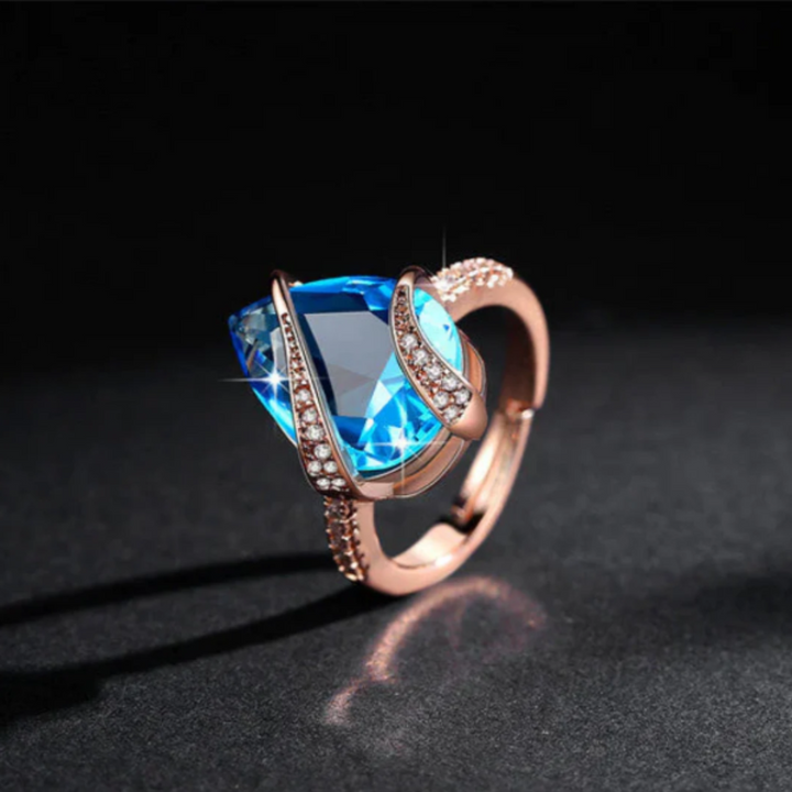 Seraphina Thorne Rosé Set with Blue Crystals (Necklace, Earrings and Ring)