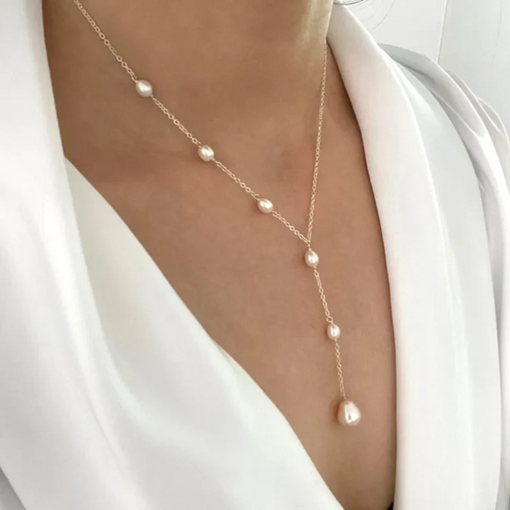 VINTAGE PEARL NECKLACE