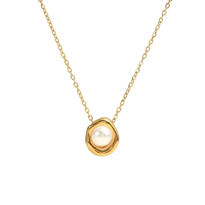 Gold Plated Necklace with Saltwater Pearl