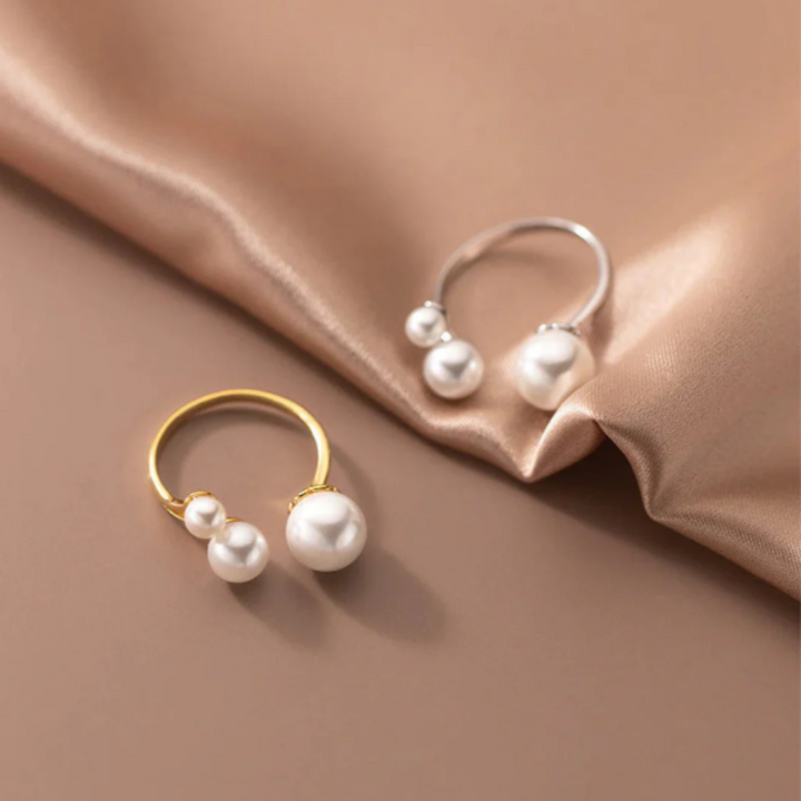 Adjustable Ring with Three Freshwater Pearls